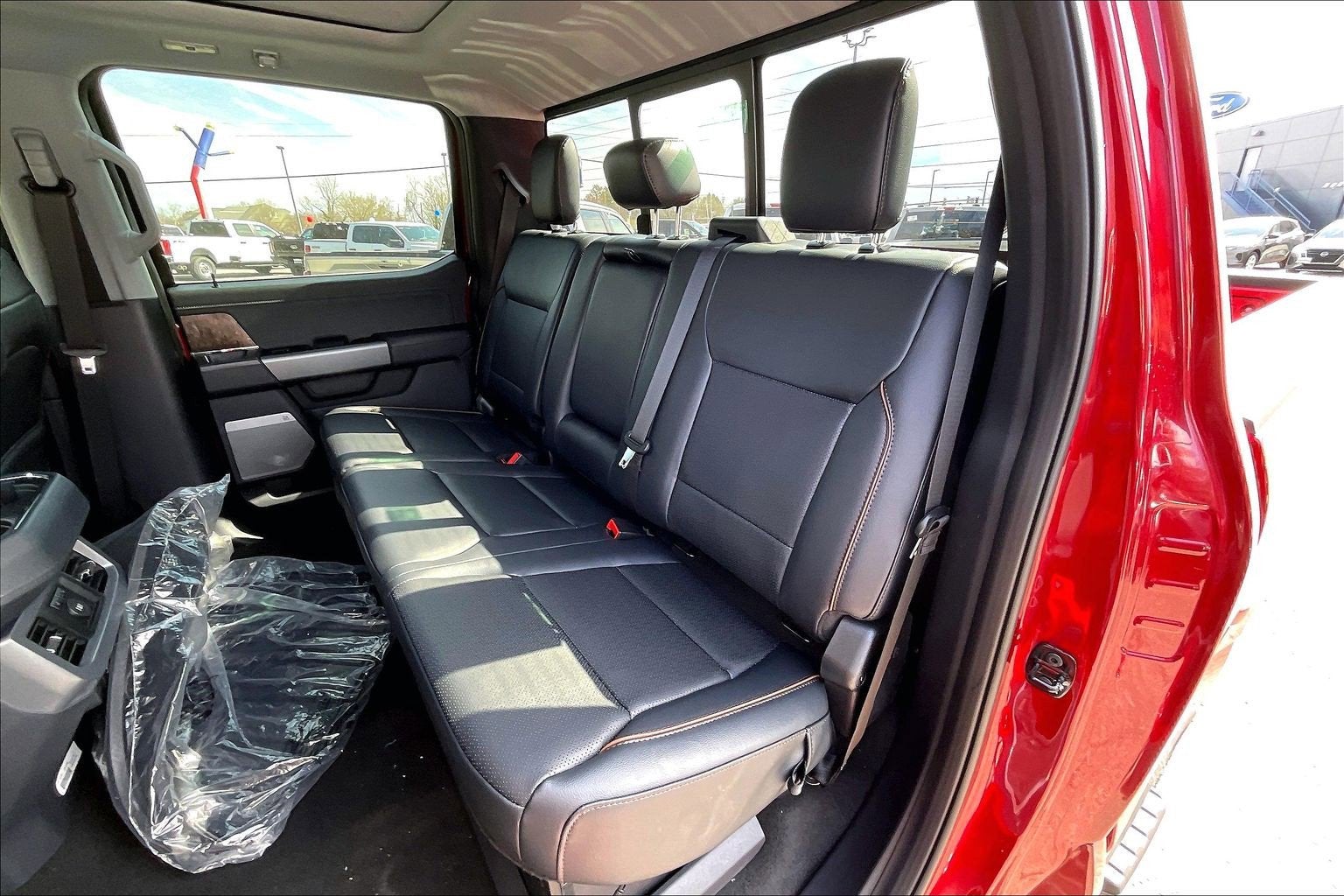 2026 Ford Super Duty F-350 SRW LARIAT