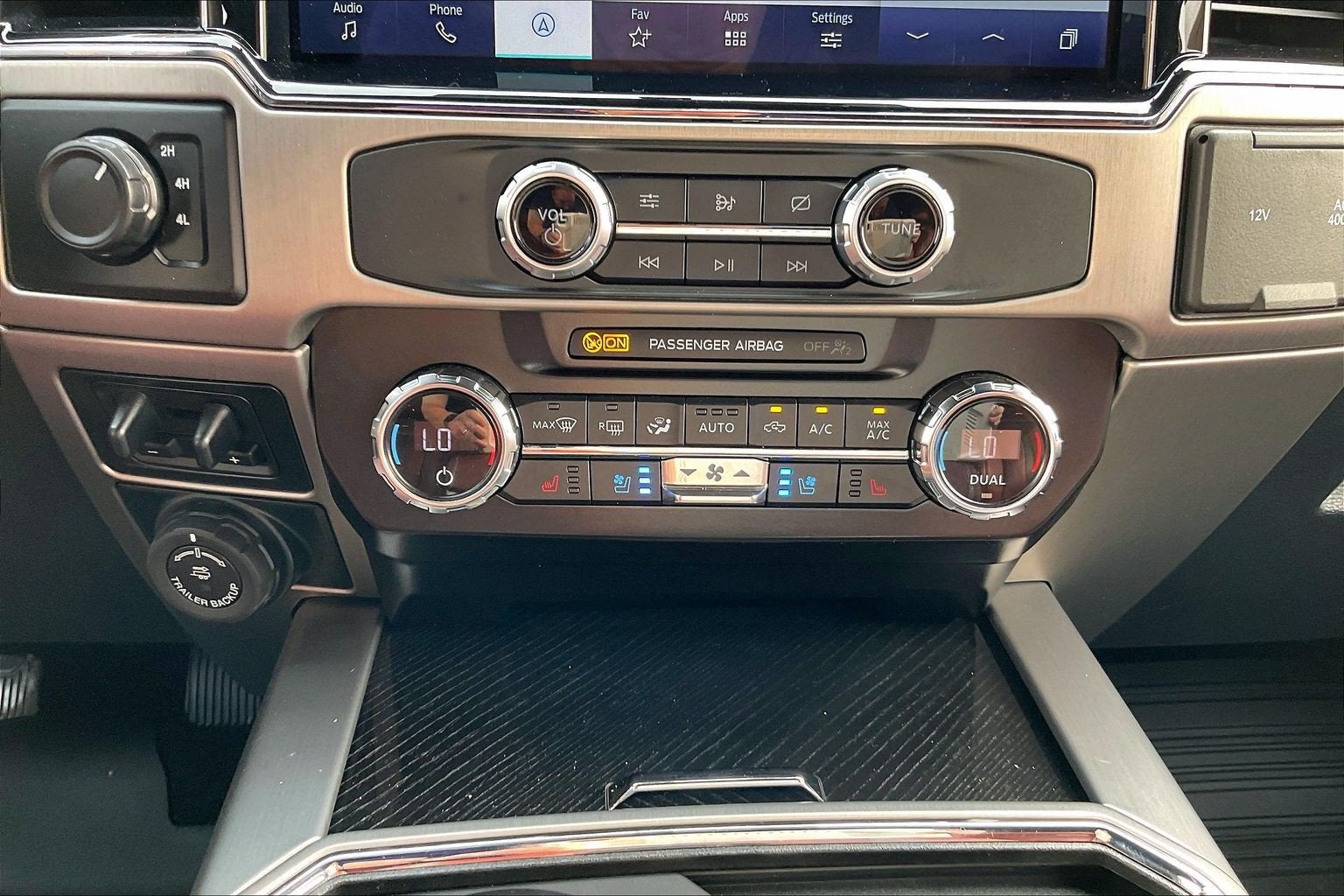 2022 Ford Super Duty F-450 DRW Platinum