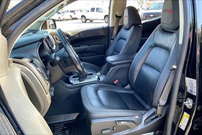 2022 GMC Canyon 4WD AT4 w/Leather