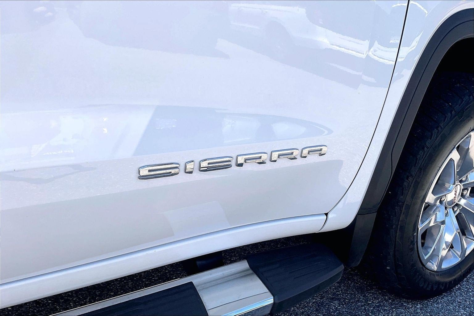 2021 GMC Sierra 1500 SLT