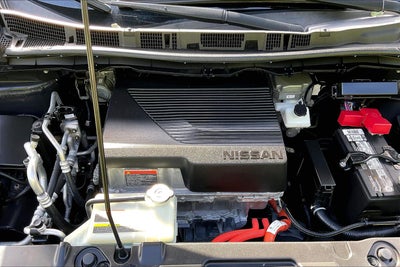 2022 Nissan LEAF SV
