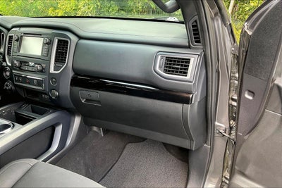 2019 Nissan Titan SV