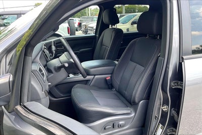 2019 Nissan Titan SV