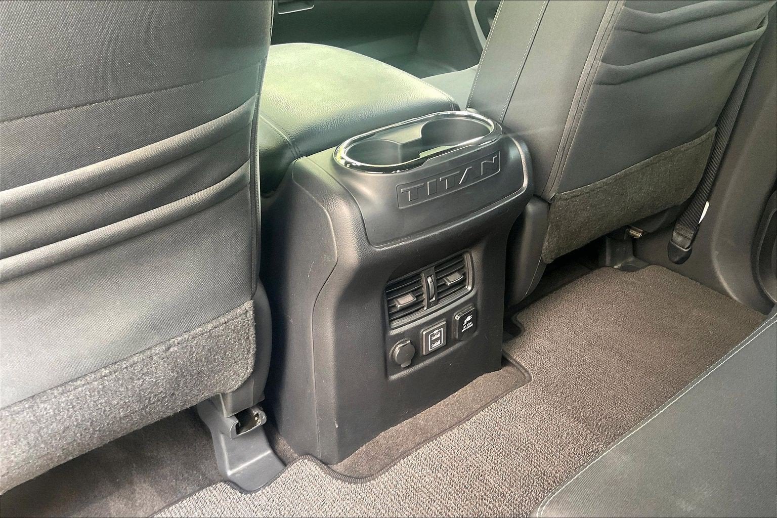 2019 Nissan Titan SV