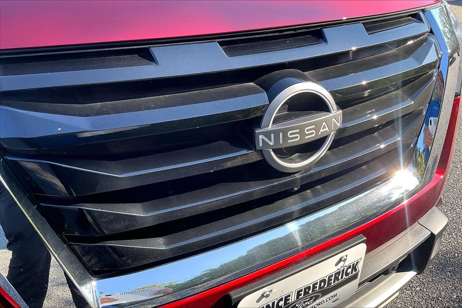 2024 Nissan Pathfinder SL