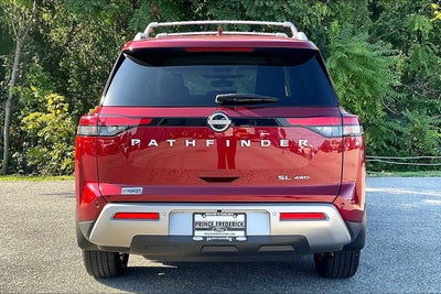 2024 Nissan Pathfinder SL