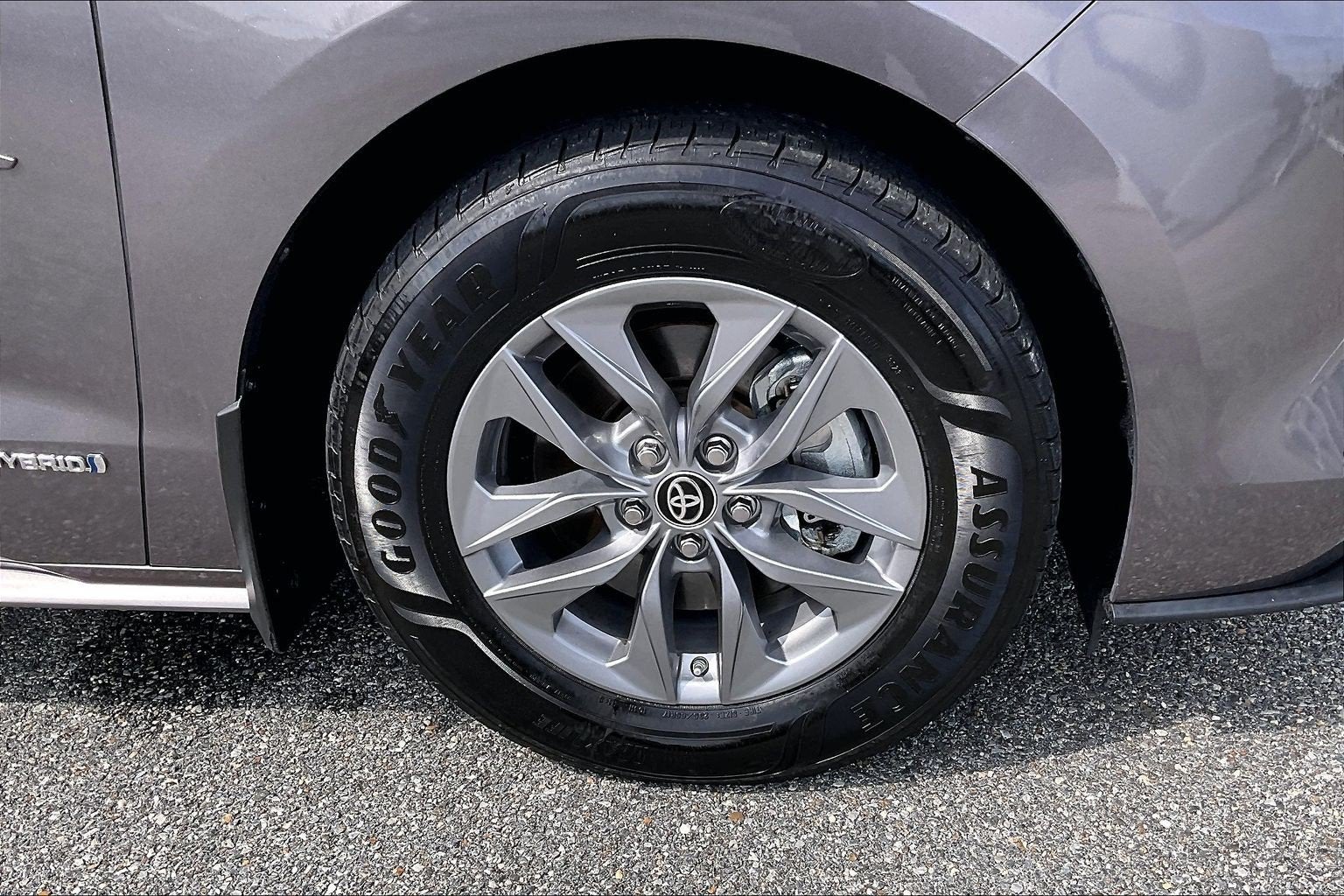 2021 Toyota Sienna XLE