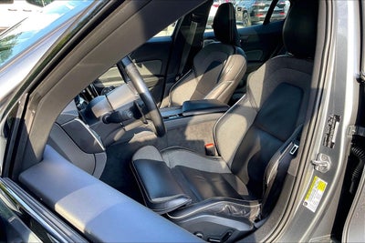 2019 Volvo S60 R-Design