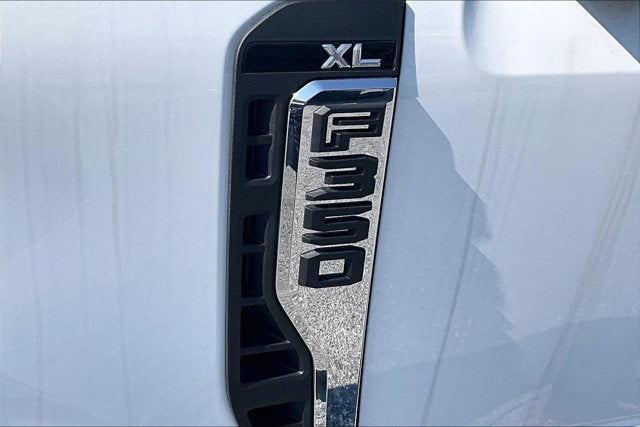 2026 Ford Super Duty F-350 DRW XL