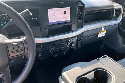 2026 Ford Super Duty F-350 DRW XL