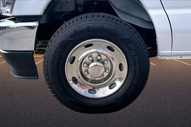 2026 Ford E-Series Cutaway E-350 SRW