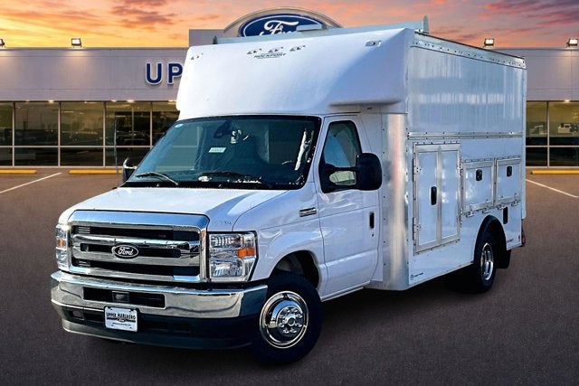 2026 Ford E-Series Cutaway E-350 SRW