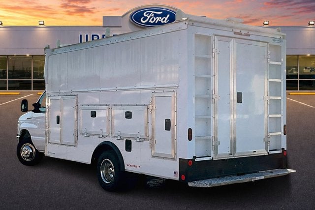 2026 Ford E-Series Cutaway E-450 DRW