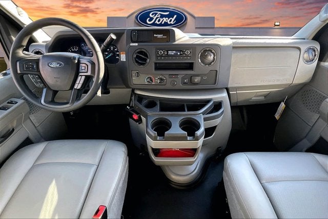 2026 Ford E-Series Cutaway E-450 DRW