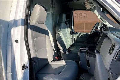 2026 Ford E-Series Cutaway E-450 DRW