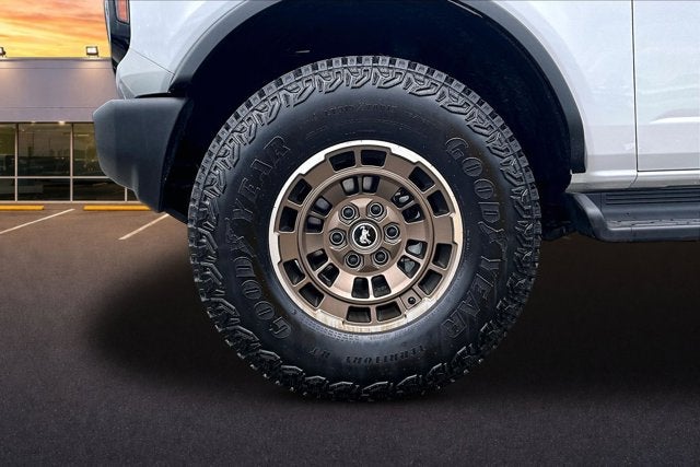 2026 Ford Bronco Outer Banks Sinister Bronze Edition