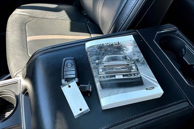 2017 Ford Super Duty F-250 SRW Lariat