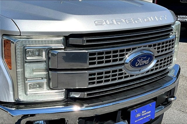 2017 Ford Super Duty F-250 SRW Lariat