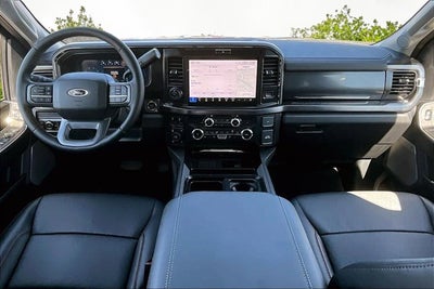 2026 Ford Super Duty F-350 SRW LARIAT