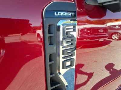 2027 Ford Super Duty F-350 SRW LARIAT