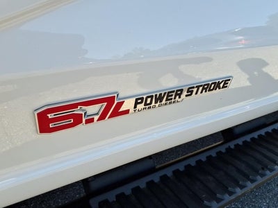 2027 Ford Super Duty F-350 DRW XLT
