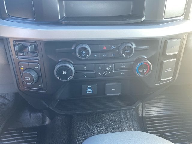 2027 Ford Super Duty F-350 DRW XL