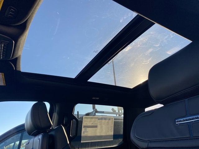 2027 Ford Super Duty F-450 DRW Platinum