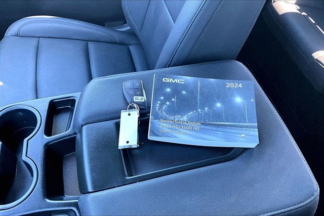 2024 GMC Sierra 3500HD Pro