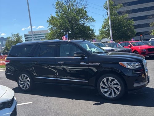 2022 Lincoln Navigator L Reserve