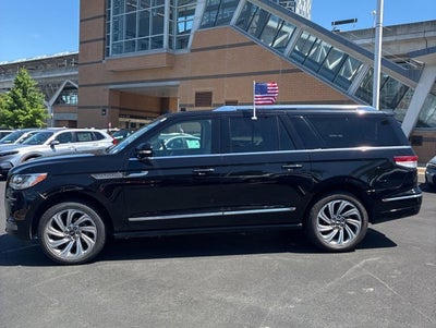 2022 Lincoln Navigator L Reserve