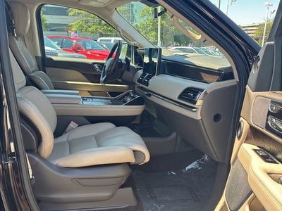 2022 Lincoln Navigator L Reserve