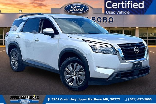 2024 Nissan Pathfinder SV