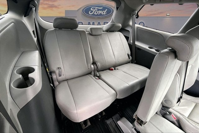 2018 Toyota Sienna XLE Premium