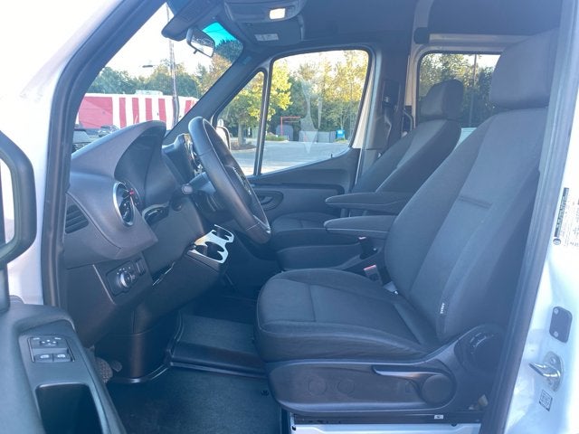 2025 Mercedes-Benz Sprinter 15 Passenger Van 250