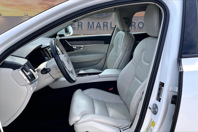 2023 Volvo V90 Cross Country Ultimate