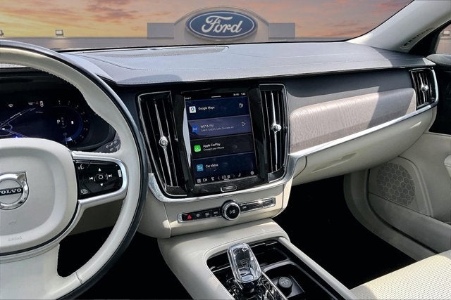 2023 Volvo V90 Cross Country Ultimate