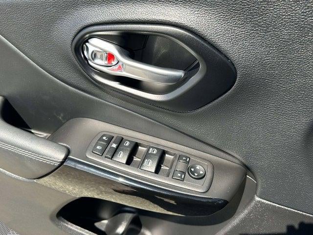 2023 Jeep Cherokee Altitude Lux 4x4