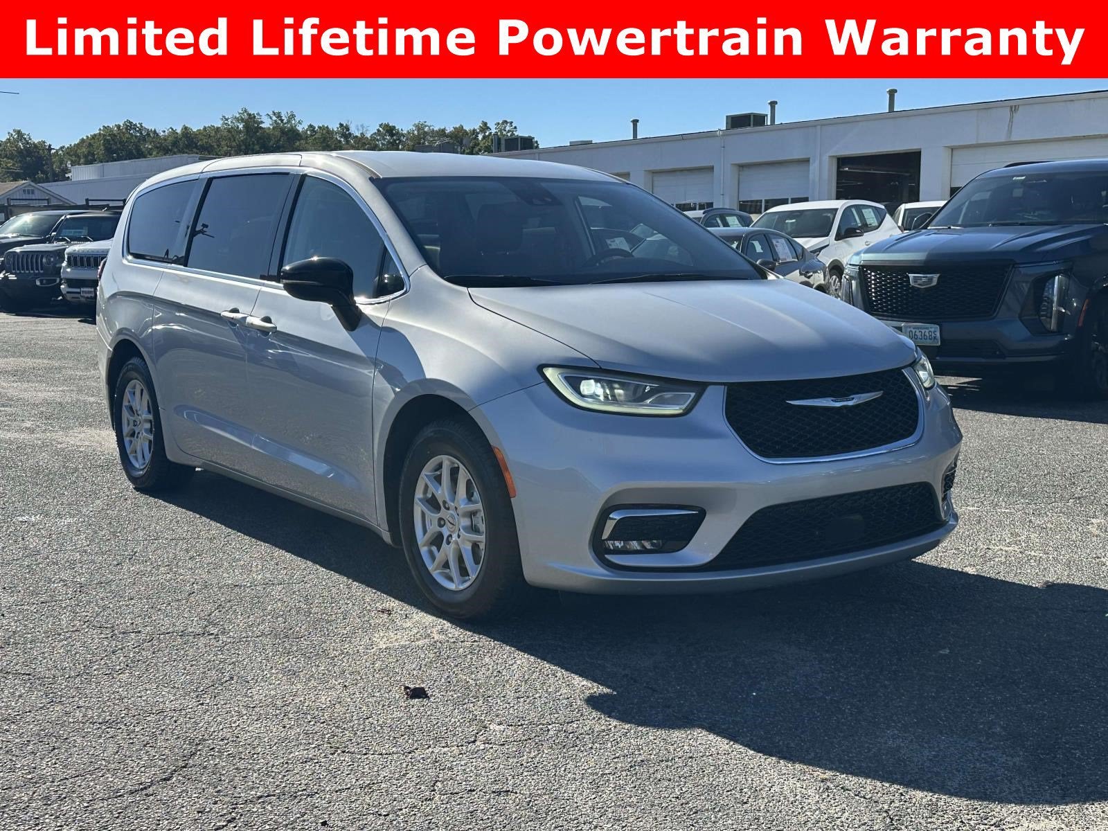 2024 Chrysler Pacifica Touring L