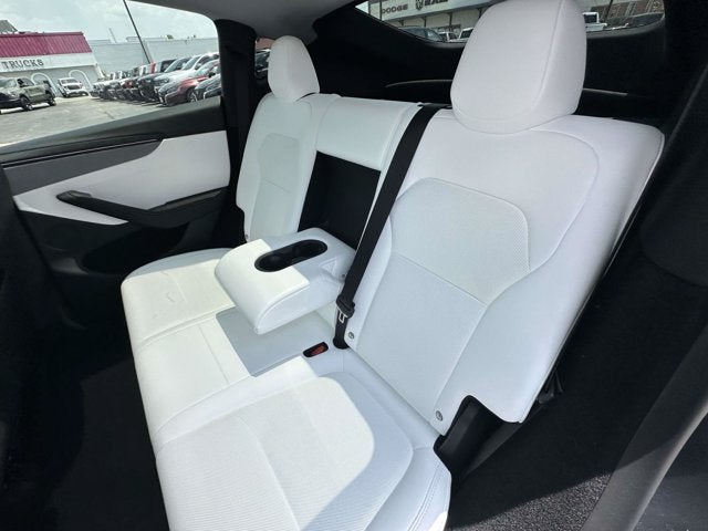 2026 Tesla Model Y All-Wheel Drive