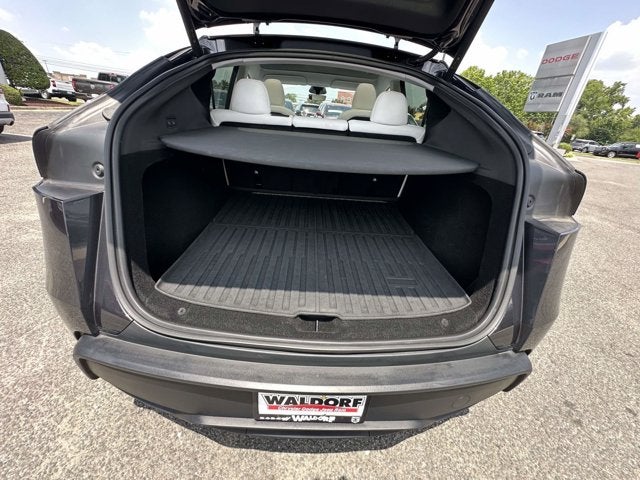 2026 Tesla Model Y AWD