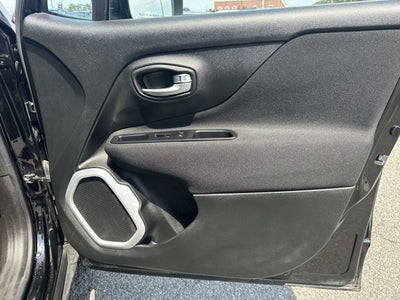 2019 Jeep Renegade Latitude FWD
