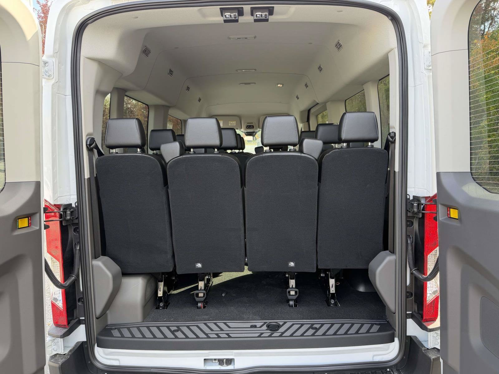 2027 Ford Transit Passenger Wagon XL