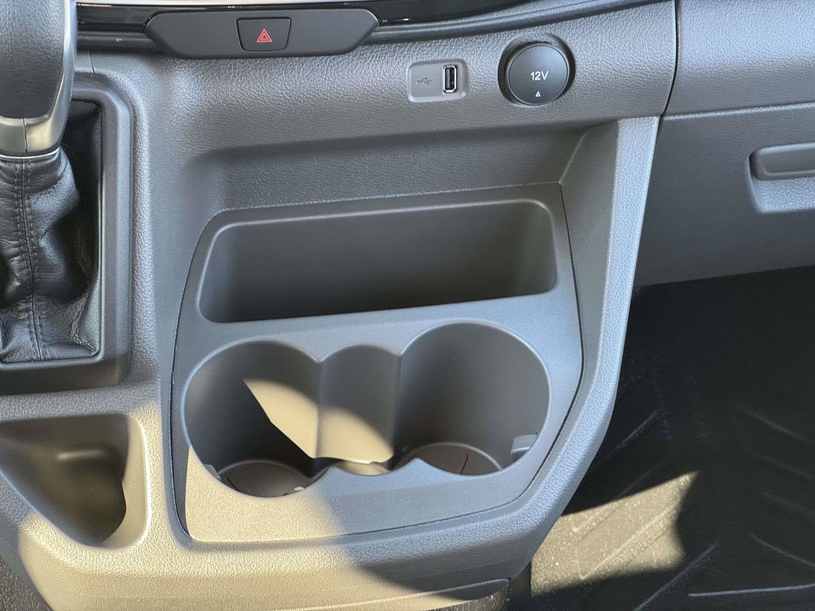 2027 Ford Transit Passenger Wagon XLT