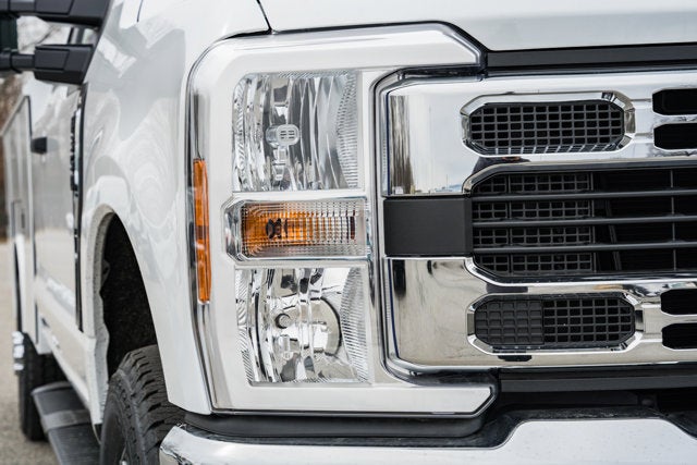 2026 Ford Super Duty F-350 SRW XL