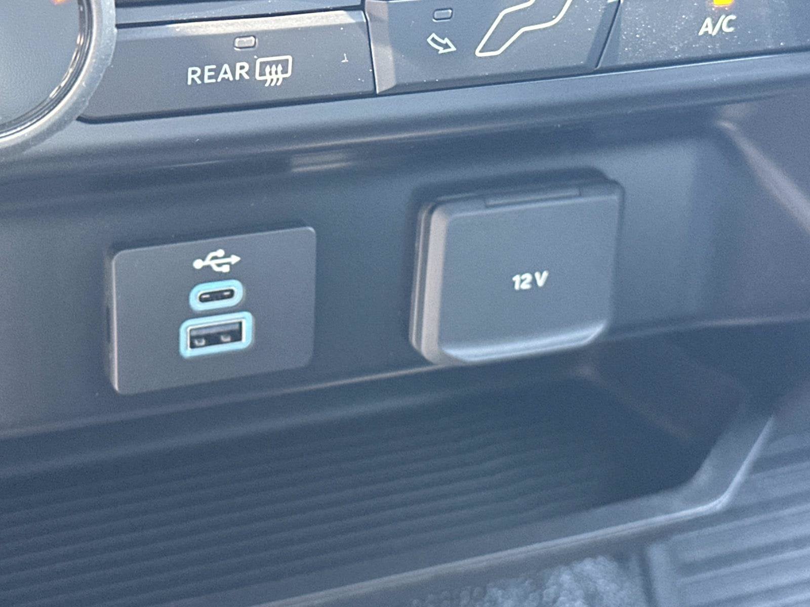2027 Ford Super Duty F-350 SRW XL