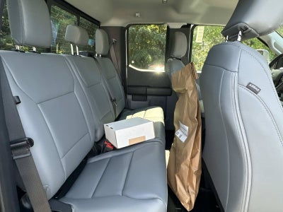 2027 Ford Super Duty F-350 SRW XL