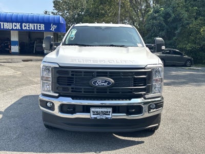 2027 Ford Super Duty F-350 SRW XL