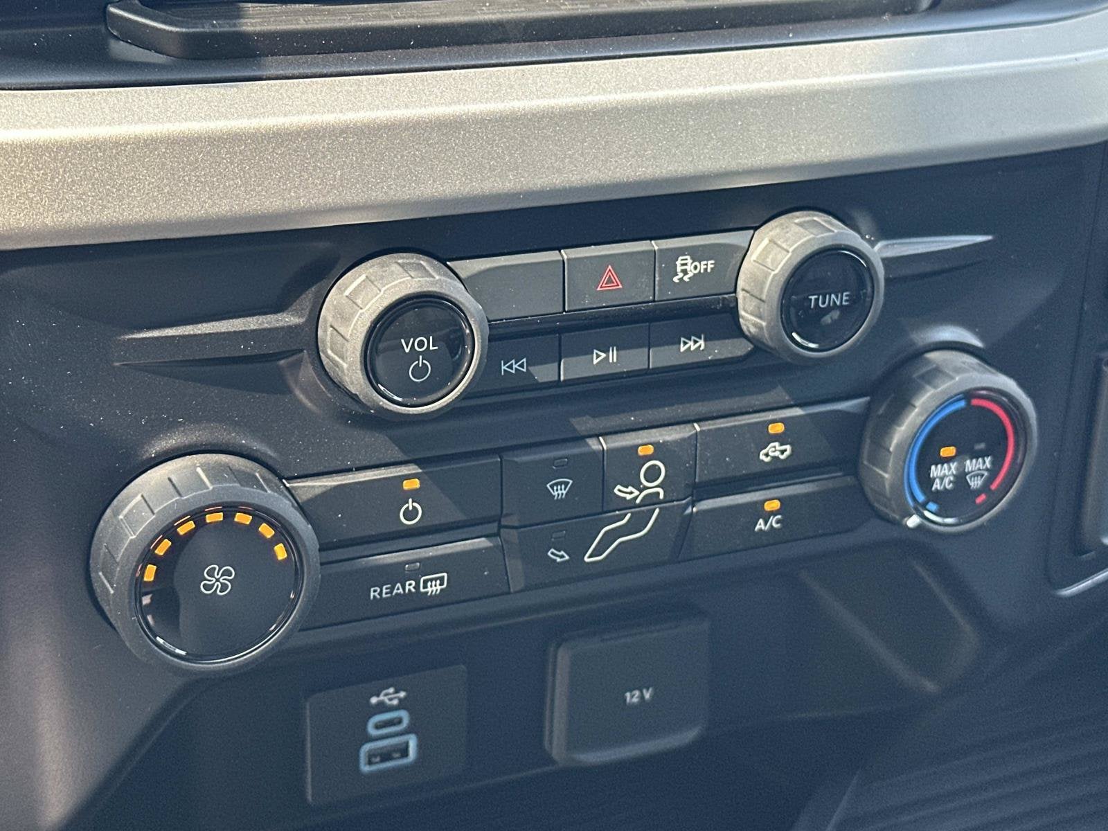 2027 Ford Super Duty F-350 SRW XL
