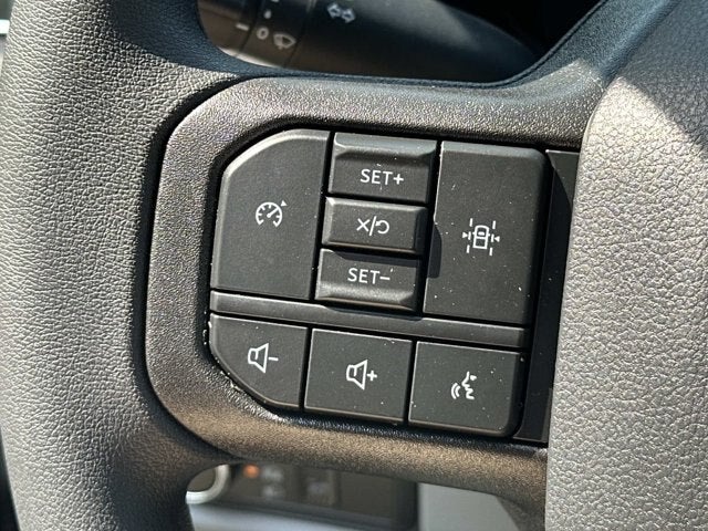2027 Ford Super Duty F-350 SRW XL