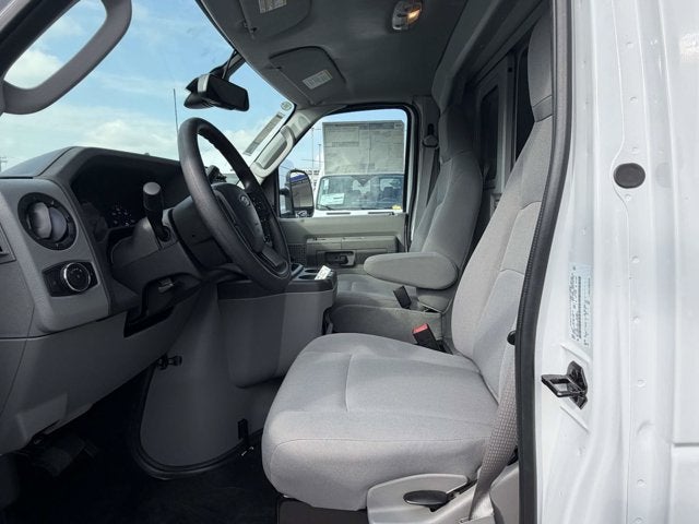 2026 Ford E-Series Cutaway E-350 SRW 138" WB